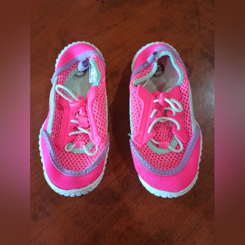 Pink Water Shoes Size 7/8
